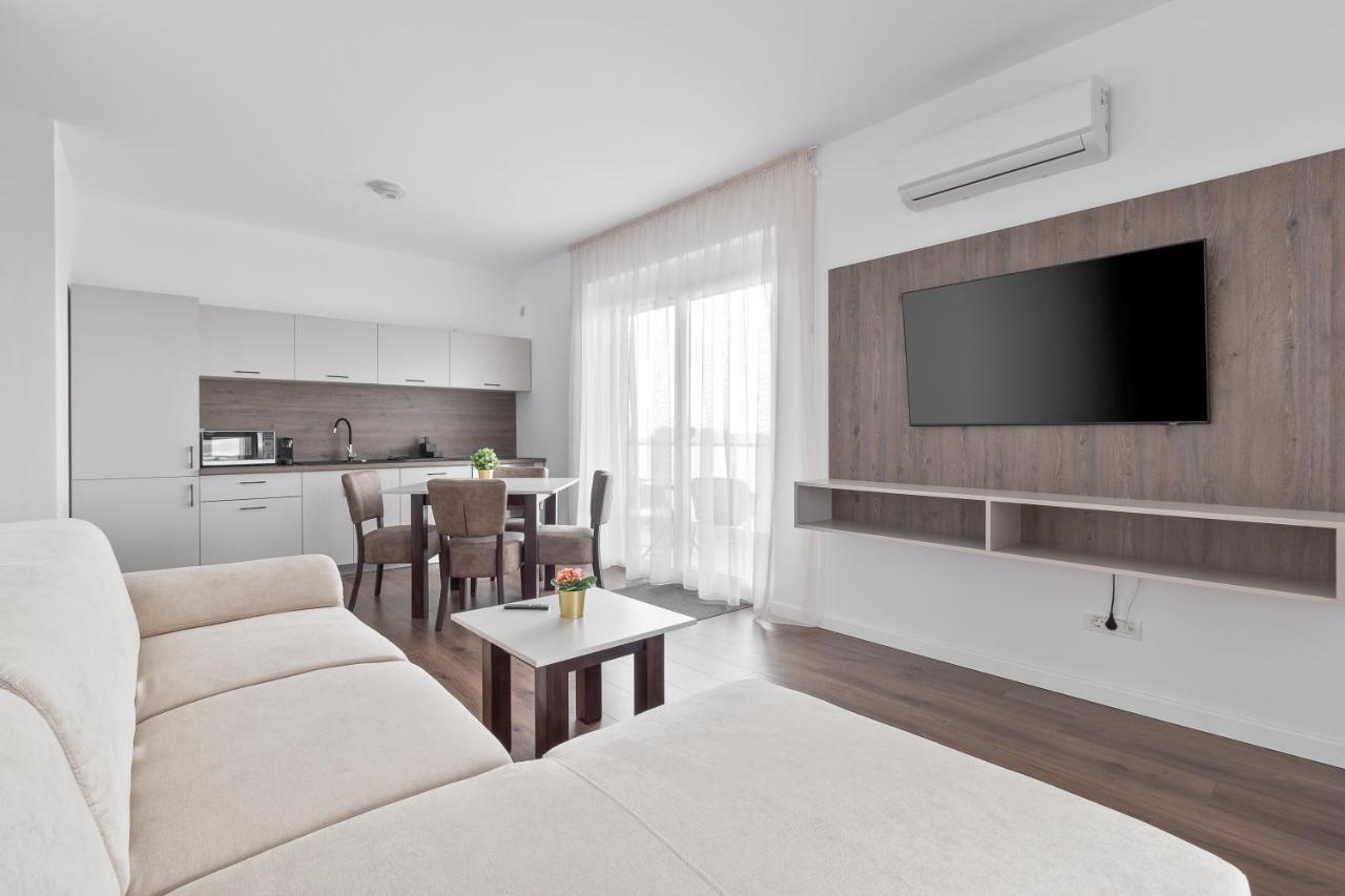 Apartamento Grand Hill Flats Oradea Exterior foto