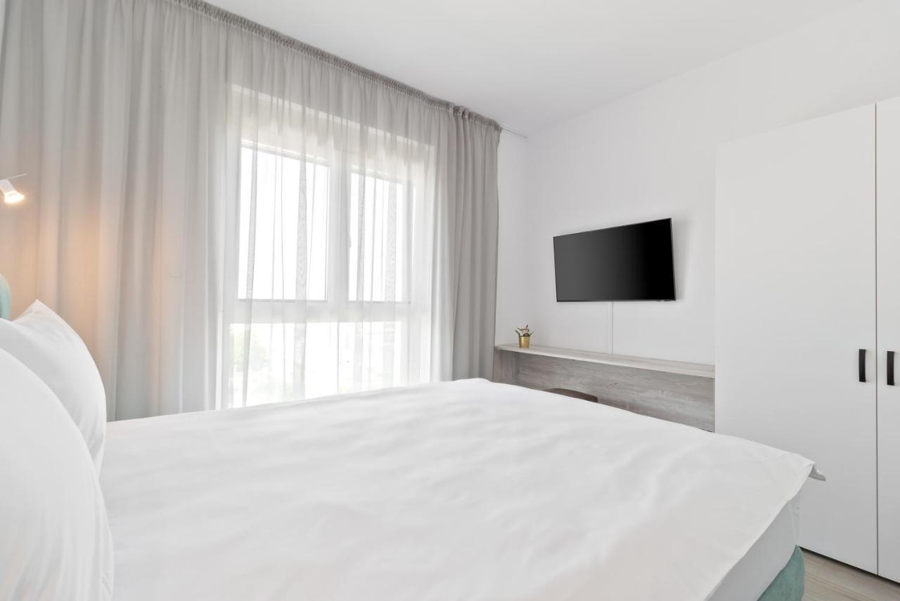 Apartamento Grand Hill Flats Oradea Exterior foto