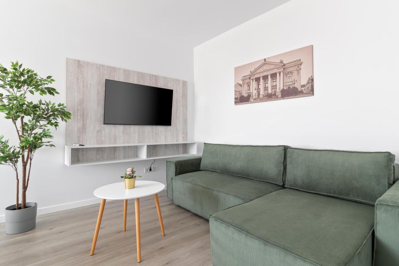 Apartamento Grand Hill Flats Oradea Exterior foto