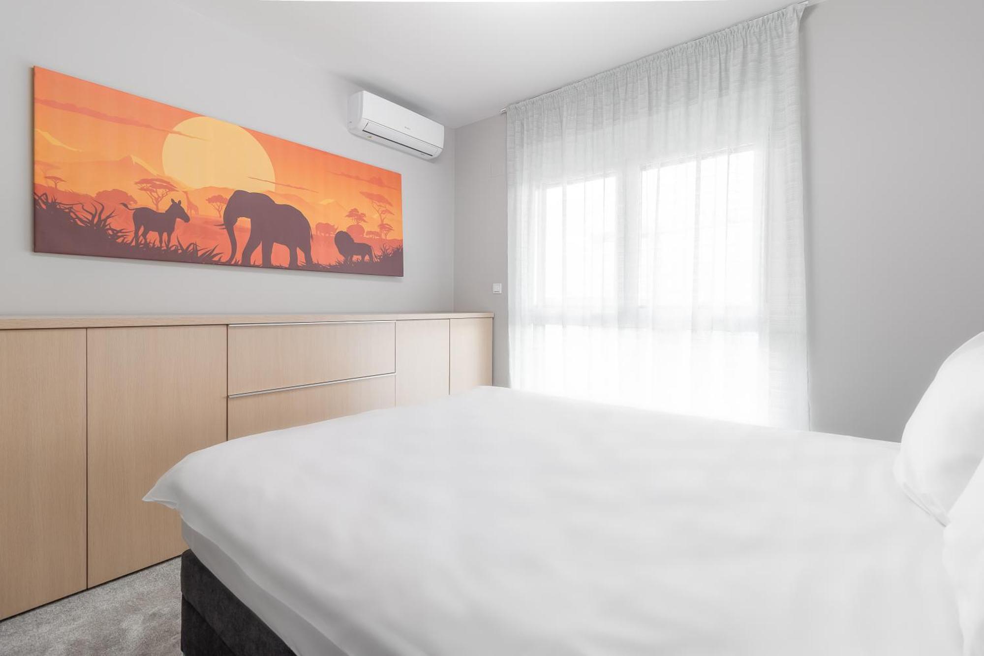 Apartamento Grand Hill Flats Oradea Exterior foto
