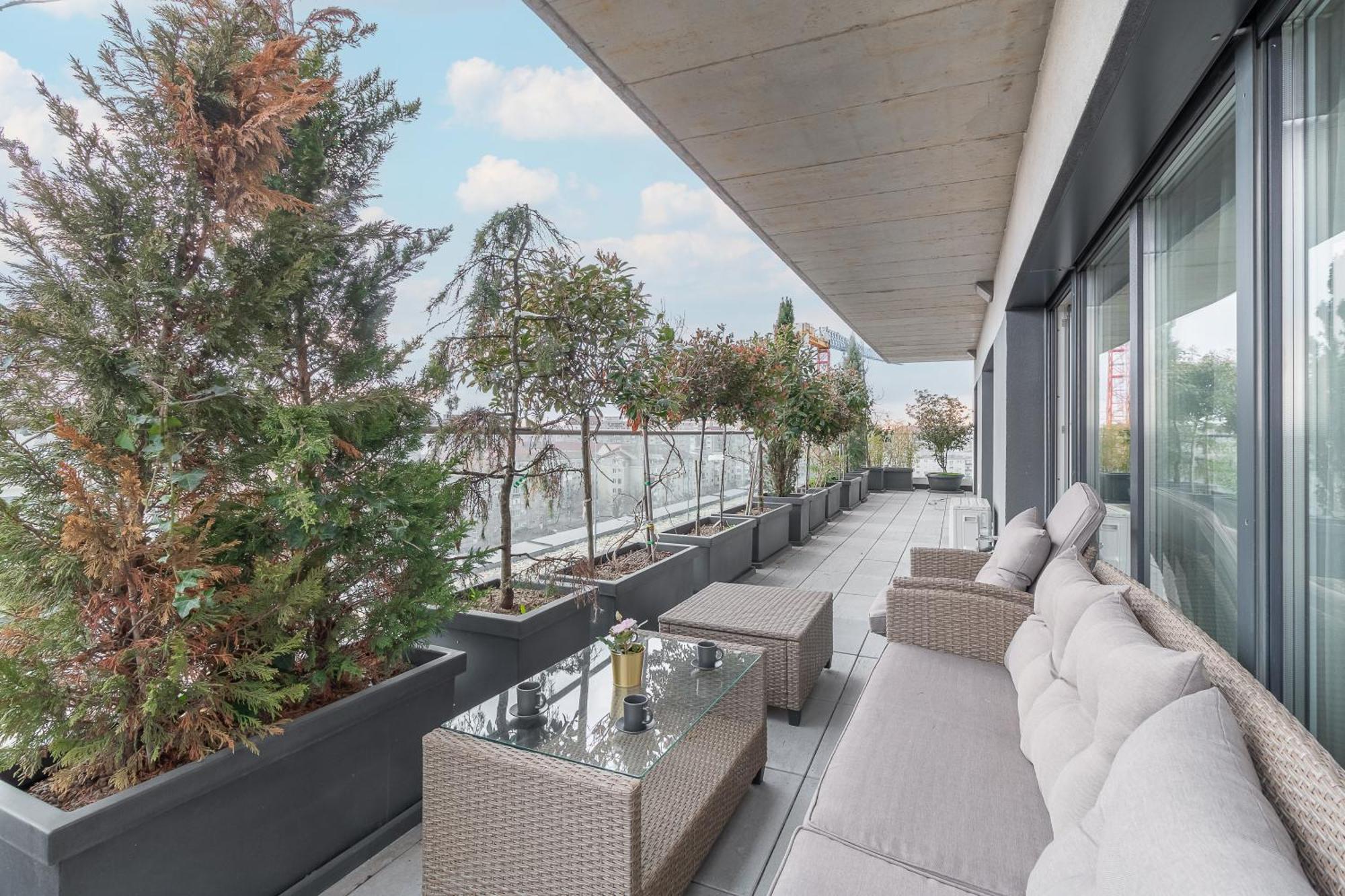 Apartamento Grand Hill Flats Oradea Exterior foto