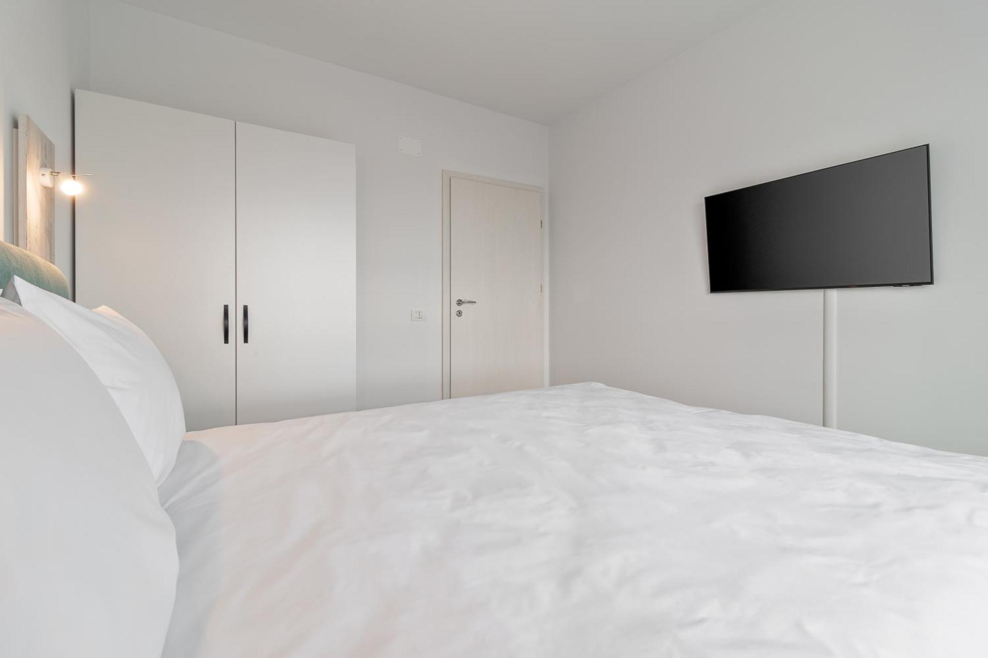 Apartamento Grand Hill Flats Oradea Exterior foto
